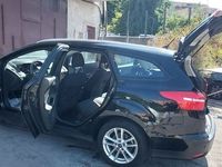 usata Ford Focus 1.5 TDCi 120 CV Vettura con croniologia tagliandi originale .