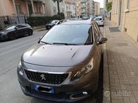 Usata Peugeot 2008 Allure 120 CV (88 kW) 2019 Grigio SUV