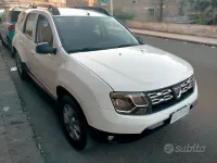 Usata Dacia Duster Lauréate 109 CV (80 kW) 2015 Bianco SUV