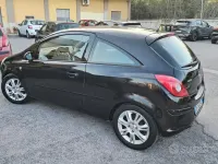 Usata Opel Corsa 80 CV (58 kW) 2008 Nero Utilitaria