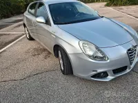 Usata Alfa Romeo Giulietta Quadrifoglio Verde 170 CV (125 kW) 2010 Grigio Utilitaria