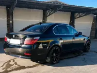 Usata BMW 520 177 CV (130 kW) 2007 Nero Utilitaria
