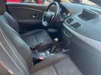 Usata Renault Mégane III 110 CV (80 kW) 2013 Nero Station wagon