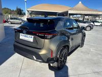 Usata Toyota Yaris Cross 92 CV (67 kW) 2022 Oxide bronze & black SUV