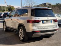 Usata Mercedes GLB180 Business 116 CV (85 kW) 2021 Grigio SUV