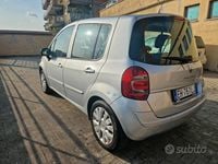 Usata Renault Modus 75 CV (55 kW) 2011 Grigio Monovolume