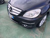 Usata Mercedes B180 Premium 109 CV (80 kW) 2010 Nero Monovolume