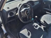 Begagnad Mini One D 75 HK (55 kW) 2004 Grå Halvkombi