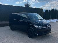 Usata VW Caravelle Comfortline 150 CV (110 kW) 2019 Nero Monovolume