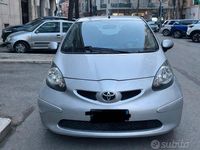 Usata Toyota Aygo 68 CV (50 kW) 2008 Grigio Utilitaria