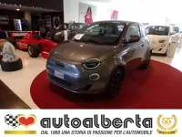 Usata Fiat 500e La Prima 86 kW (118 CV) 2022 Mineral grey Utilitaria
