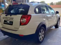 Usata Chevrolet Captiva 150 CV (110 kW) 2010 Bianco SUV