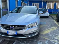 Usata Volvo V60 Momentum 136 CV (100 kW) 2014 Argento Station wagon