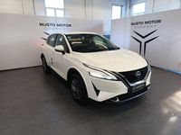 Usata Nissan Qashqai Acenta 140 CV (102 kW) 2022 Bianco / metallizzato SUV