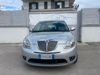 Usata Lancia Ypsilon 75 CV (55 kW) 2010 Grigio Utilitaria