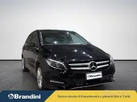 Usata Mercedes B180 Premium 109 CV (80 kW) 2016 Nero cinema Utilitaria