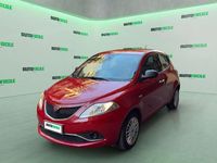 Usata Lancia Ypsilon Silver 69 CV (50 kW) 2017 Rosso Utilitaria