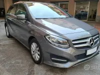 Usata Mercedes B180 Premium 109 CV (80 kW) 2017 Grigio Utilitaria