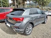 Usata VW T-Roc 116 CV (85 kW) 2018 Grigio SUV