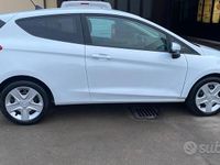 Usata Ford Fiesta Trend 85 CV (62 kW) 2020 Bianco Furgone