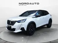 Usata Peugeot 2008 GT-line 131 CV (96 kW) 2020 Bianco SUV