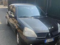 Usata Renault Clio II LIMITED 58 CV (42 kW) 2005 Berlina