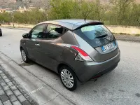 Usata Lancia Ypsilon Gold 69 CV (50 kW) 2015 Grigio Utilitaria