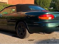 Usata Chrysler Stratus 140 CV (102 kW) 1999 Verde Cabrio