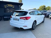 Usata Ford Focus ST-Line 120 CV (88 kW) 2020 Bianco Station wagon