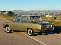Usata Alfa Romeo 1750 114 CV (83 kW) 1969 Verde Berlina