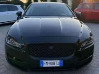 Usata Jaguar XE 179 CV (131 kW) 2017 Nero Berlina