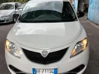 Usata Lancia Ypsilon 69 CV (50 kW) 2016 Bianco Utilitaria