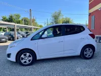 Usata Kia Venga 90 CV (66 kW) 2013 Bianco Utilitaria