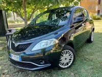 Usata Lancia Ypsilon Silver 69 CV (50 kW) 2016 Nero Utilitaria