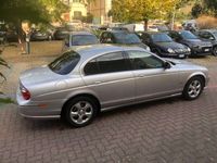 Usata Jaguar S-Type S 238 CV (175 kW) 2001 Argento Berlina