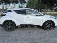 Usata Toyota C-HR Lounge 98 CV (72 kW) 2017 Bianco SUV
