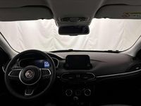 Usata Fiat Tipo Cross 131 CV (96 kW) 2022 Arancio paprika (metallizzato) Berlina