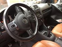 Usata VW Golf Cabriolet 105 CV (77 kW) 2011 Blu Cabrio