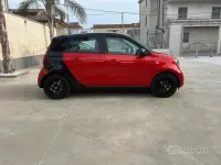 Usata Smart ForFour Prime 71 CV (52 kW) 2015 Rosso Utilitaria