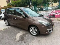 Usata Renault Scénic Luxe 110 CV (80 kW) 2010 Marrone Monovolume