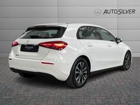 Usata Mercedes A180 Advanced 116 CV (85 kW) 2025 Bianco / pastello Berlina