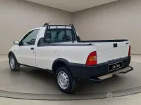 Usata Fiat Strada 63 CV (46 kW) 2002 Bianco Pick-up