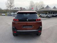 Usata Peugeot 5008 Allure 131 CV (96 kW) 2022 Marrone SUV