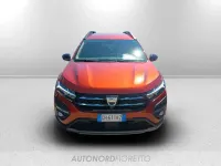 Usata Dacia Jogger Extreme 101 CV (74 kW) 2022 Terracotta Monovolume