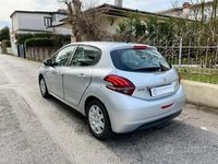 Usata Peugeot 208 Active 82 CV (60 kW) 2018 Grigio Utilitaria