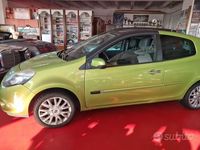 Usata Renault Clio II Luxe 100 CV (73 kW) 2009 Verde Berlina