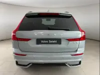 Usado Volvo XC60 Plus 349 HP (256 kW) 2025 Cinzento SUV
