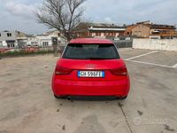 Usata Audi A1 Attraction 105 CV (77 kW) 2012 Rosso Utilitaria