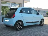 Usata Renault Twingo Equilibre 65 CV (47 kW) 2022 Bluazzurro Utilitaria
