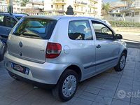 Usata VW Fox 70 CV (51 kW) 2006 Bianco Utilitaria